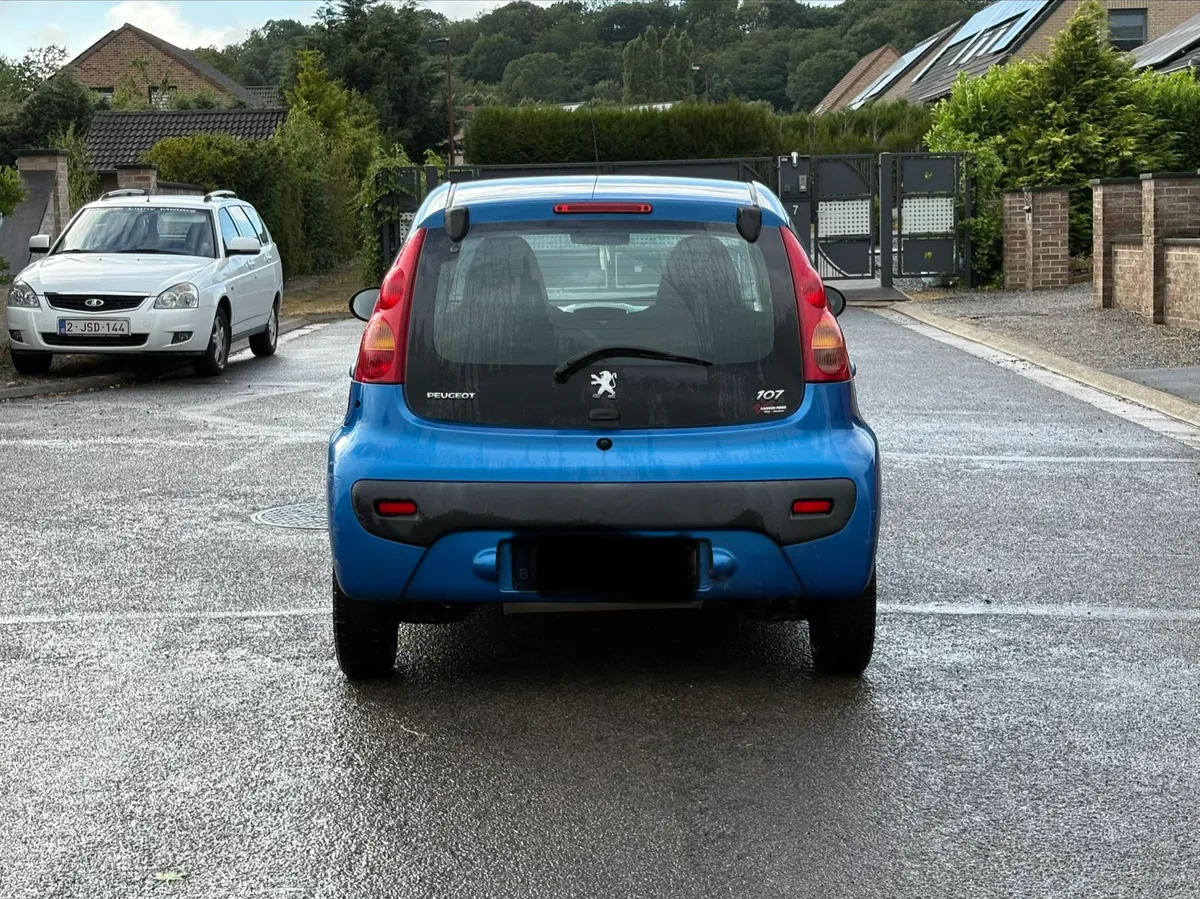 Peugeot 107 2012 — photo 2