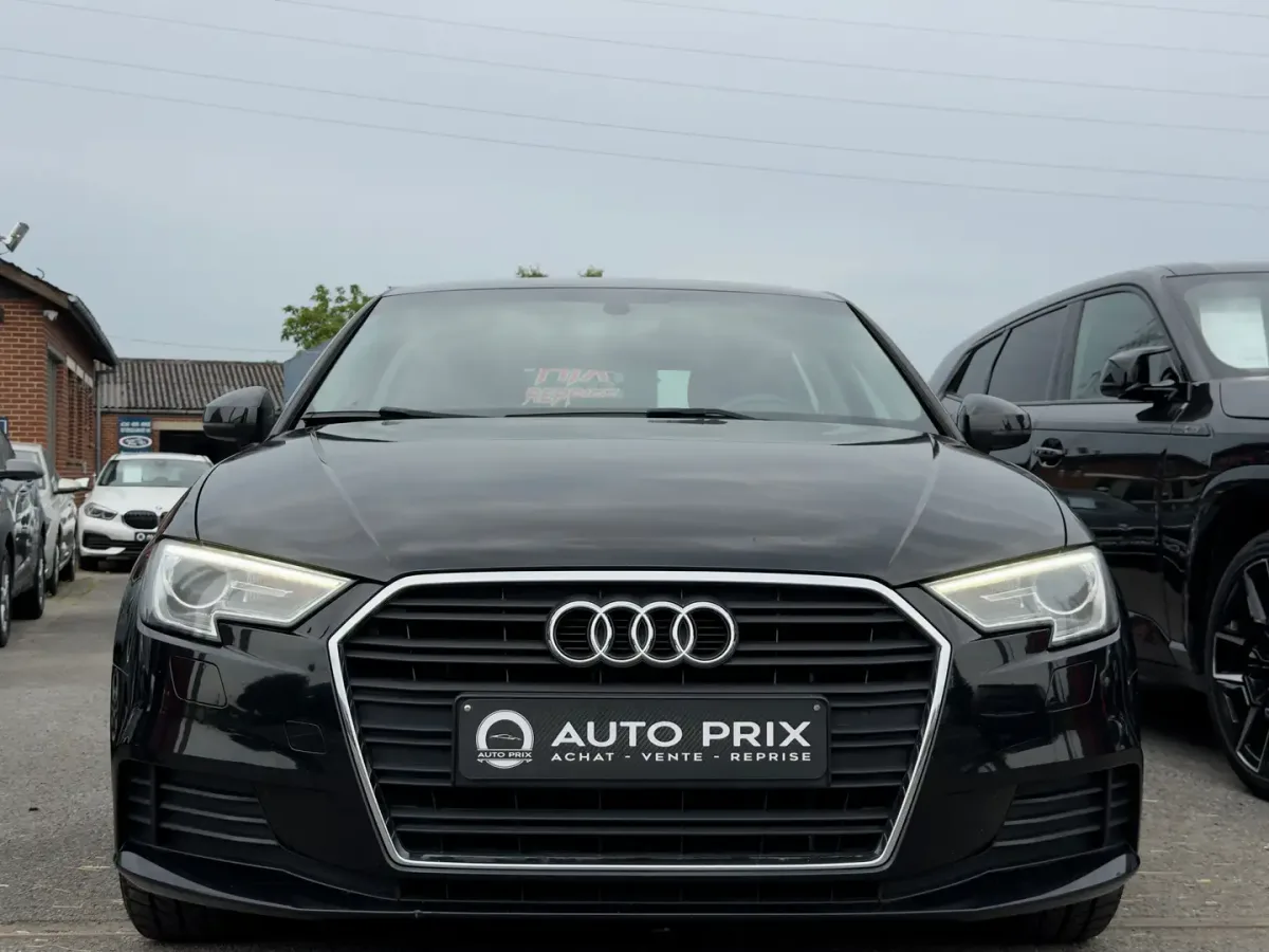 Audi A3 2018 — photo 3