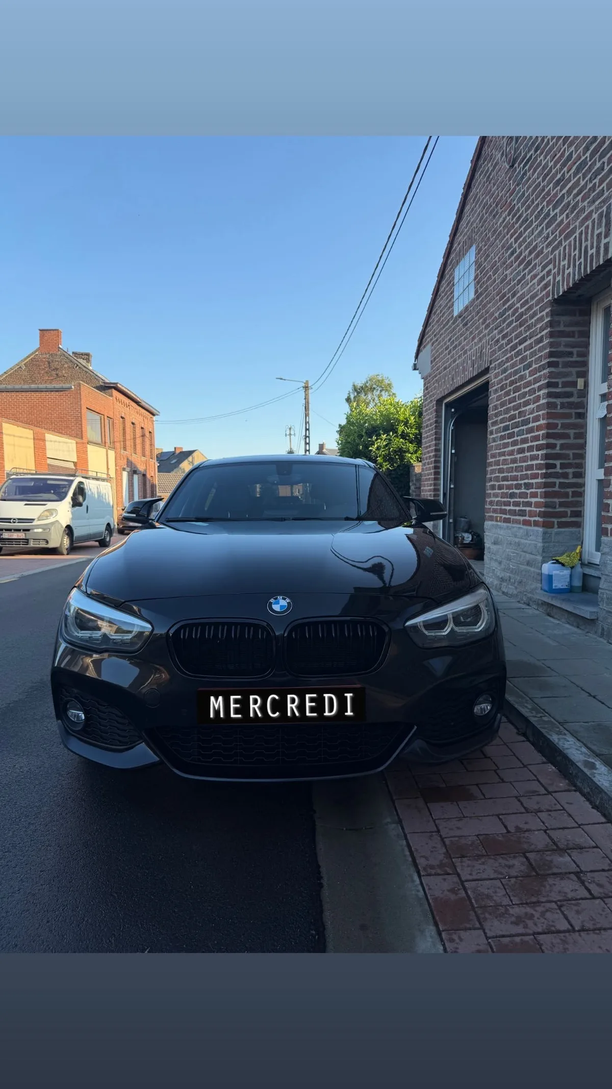 BMW 120i 2019 — photo 1