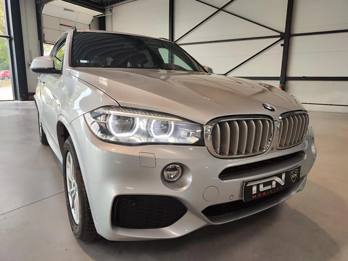 BMW X5 2017 — photo 1