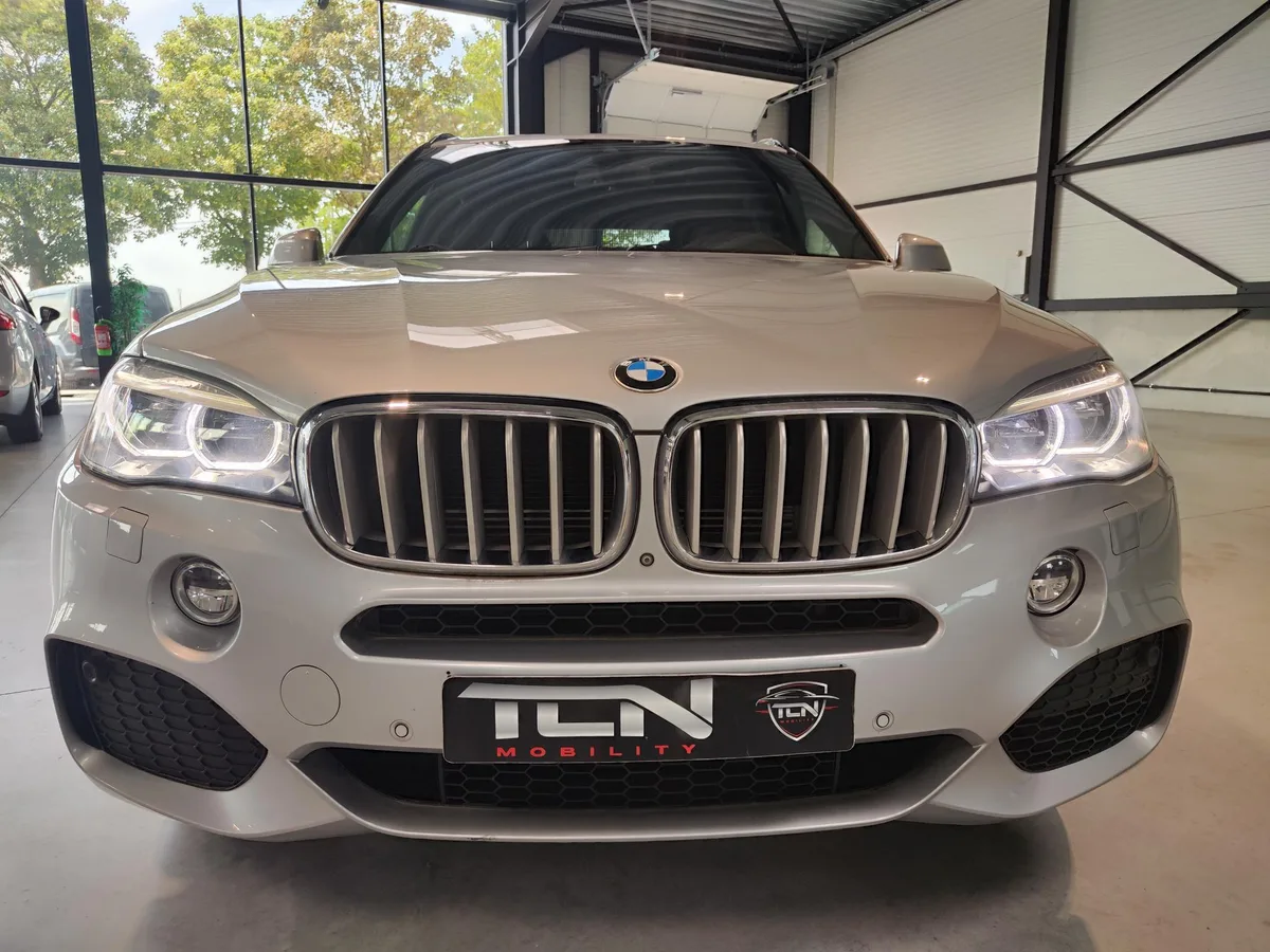 BMW X5 2017 — photo 2