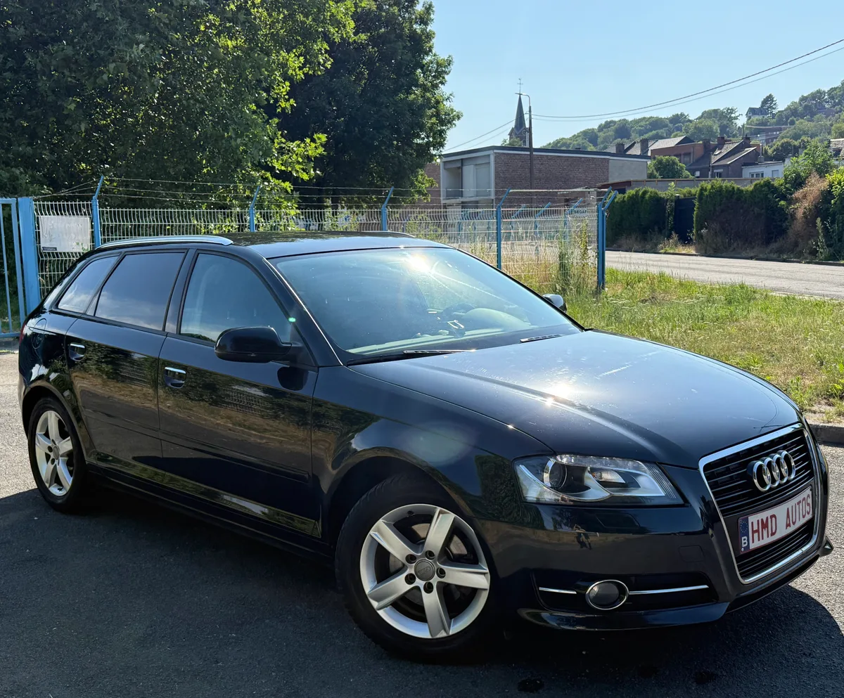Audi A3 2011 — photo 3