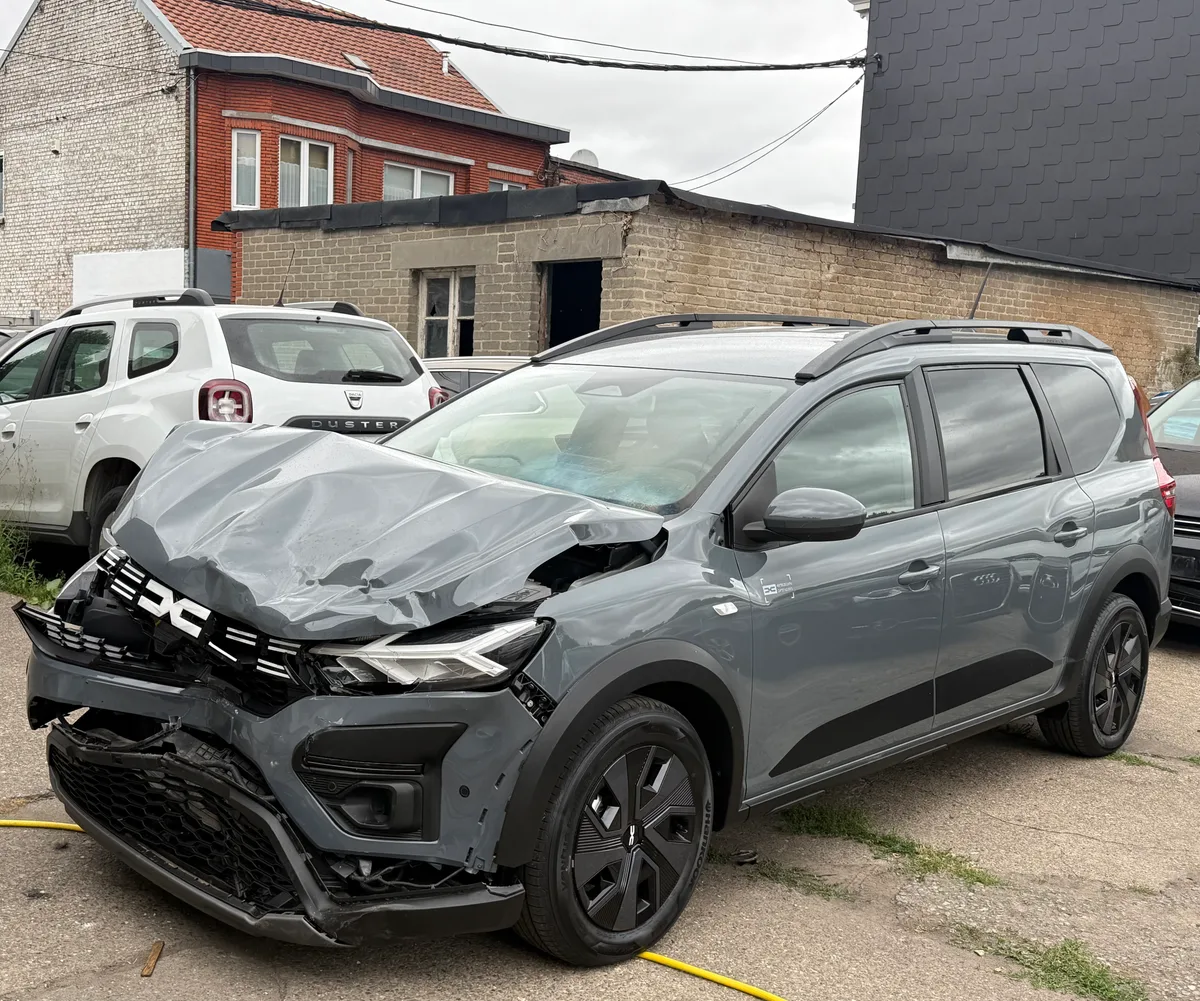 Dacia Jogger 2026 — photo 1