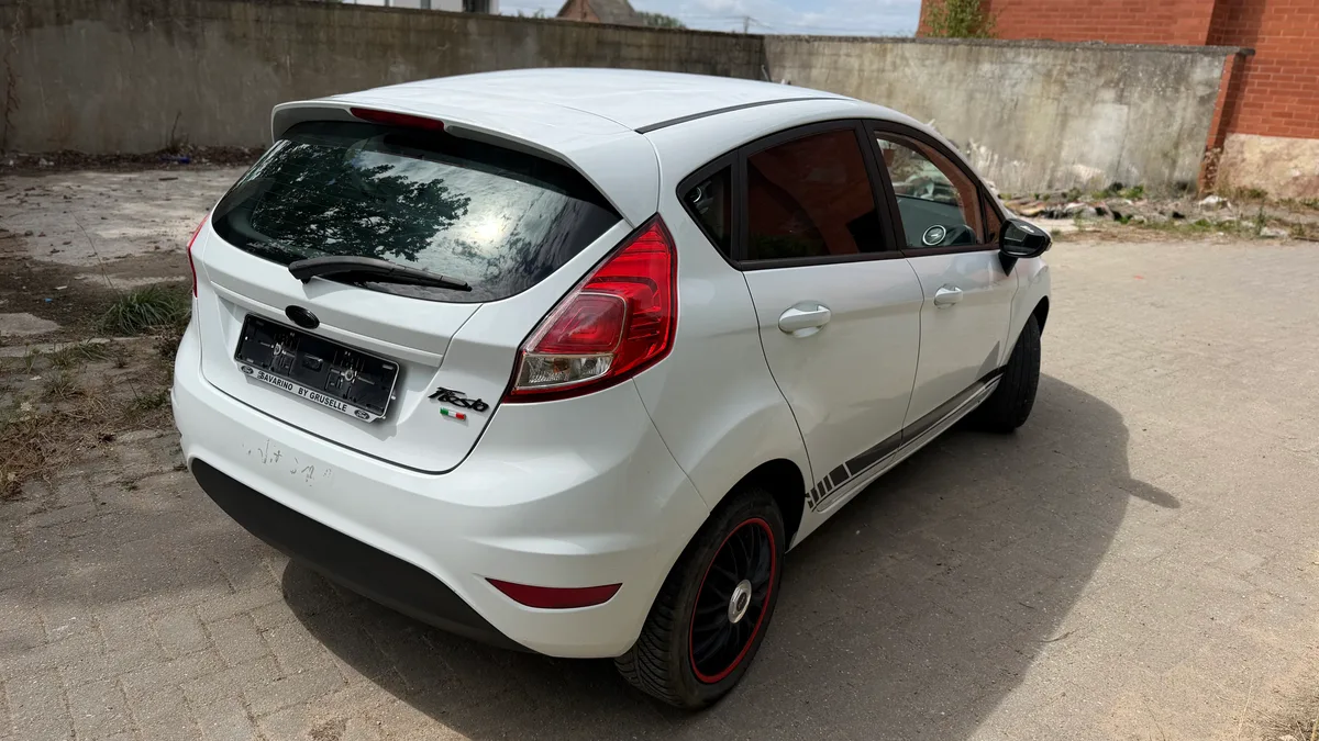 Ford Fiesta 2017 — photo 4
