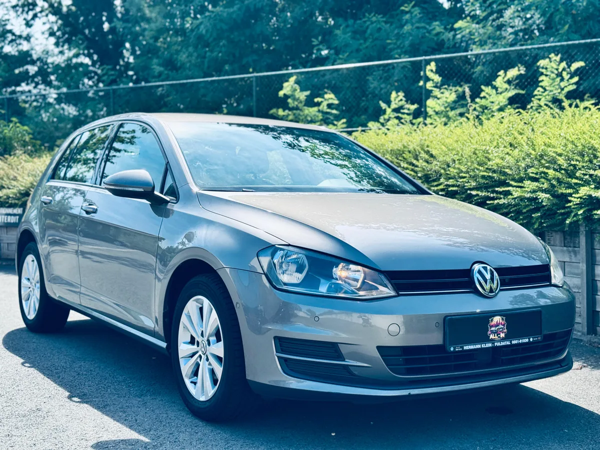 Volkswagen Golf 2013 — photo 1