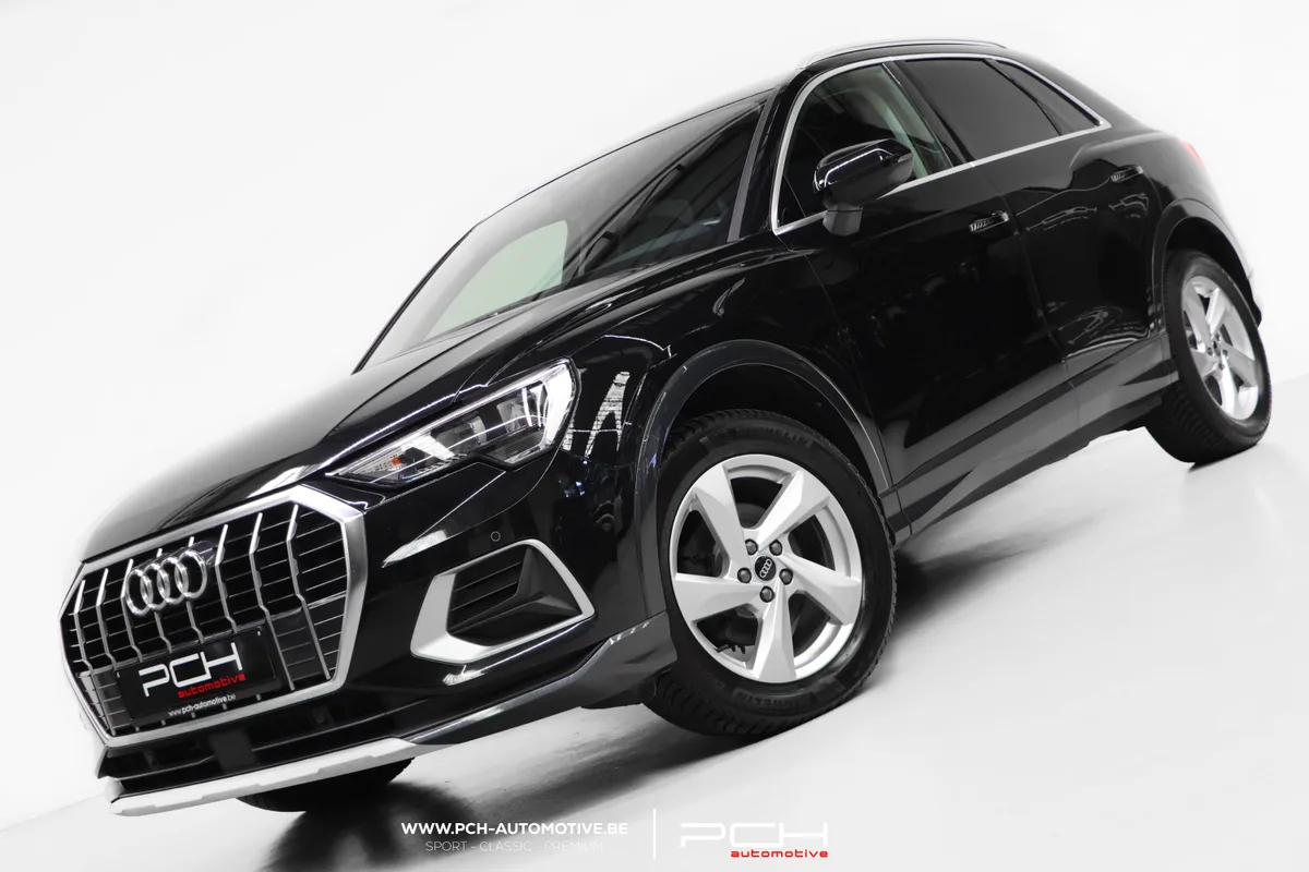 Audi Q3 2022 — photo 1