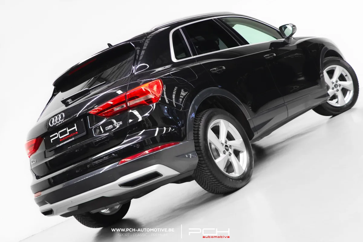 Audi Q3 2022 — photo 2