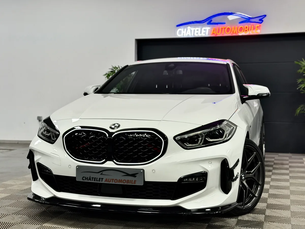 BMW 118 2019 — photo 1