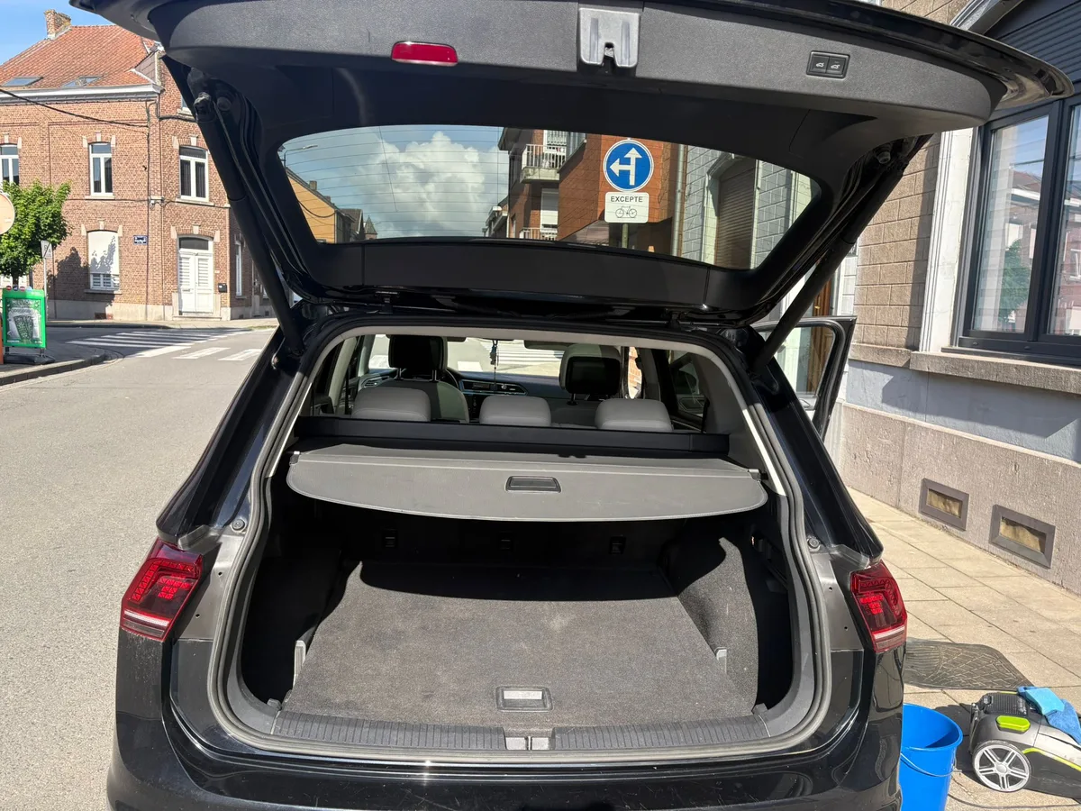 Volkswagen Tiguan 2019 — photo 2