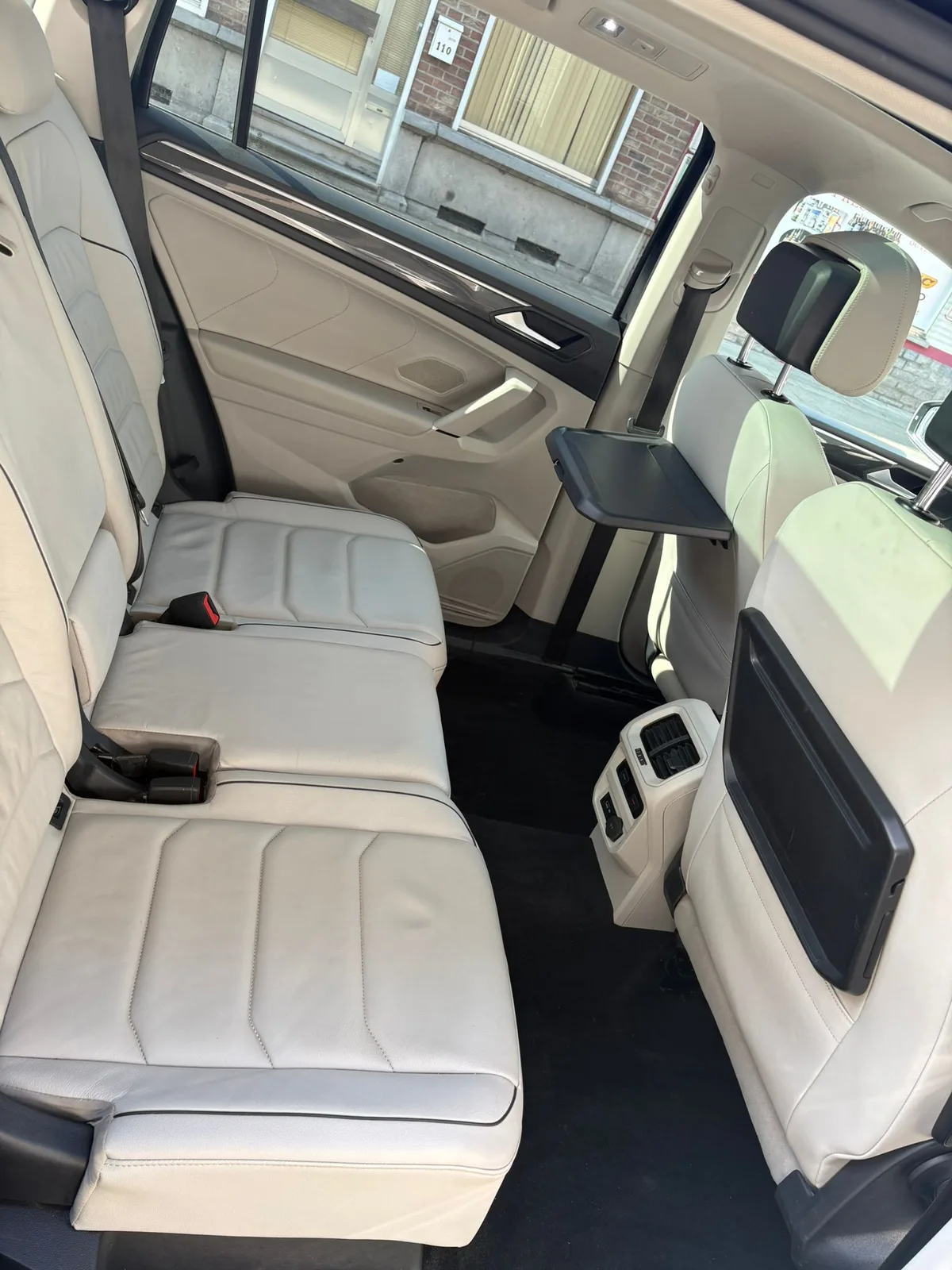 Volkswagen Tiguan 2019 — photo 3