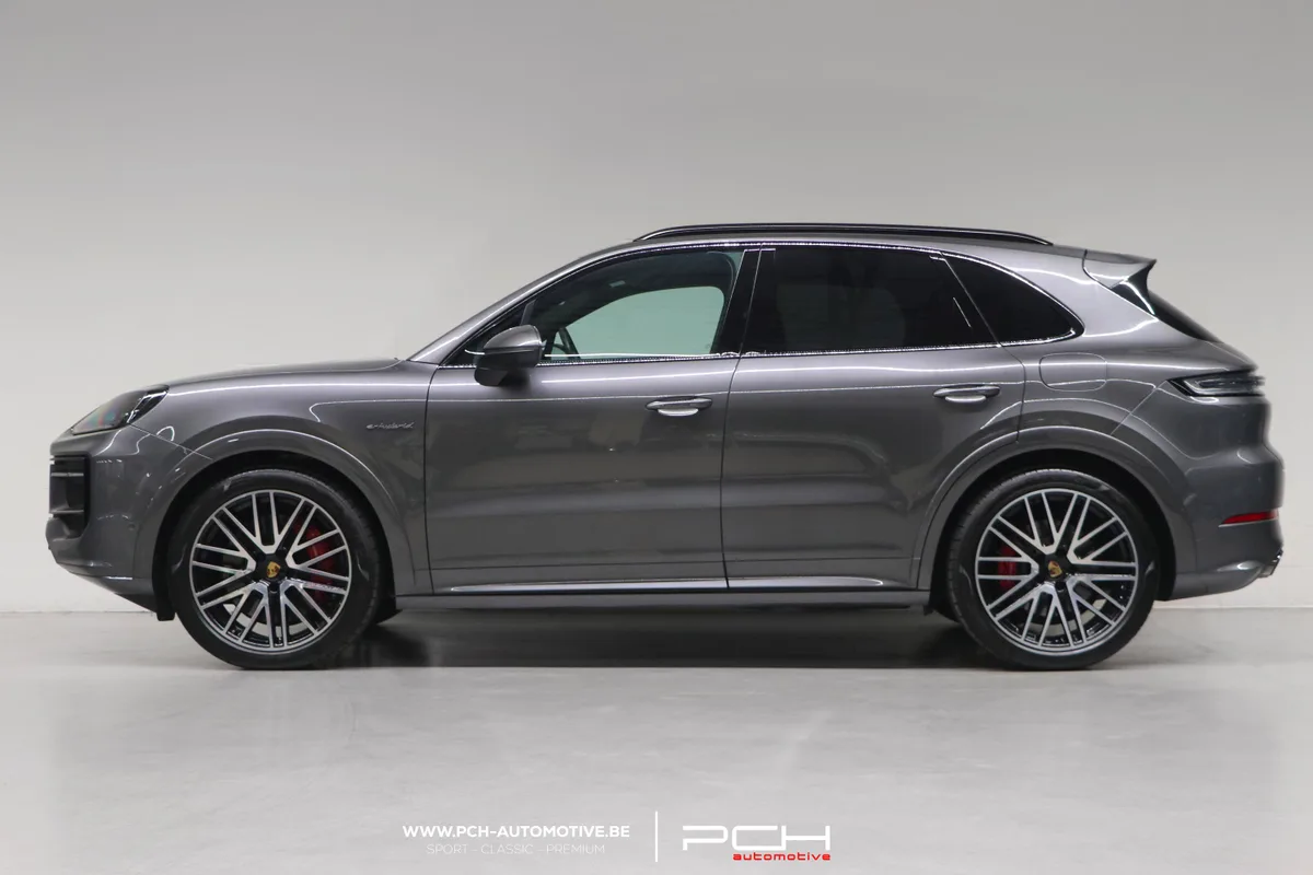 Porsche Cayenne 2024 — photo 3