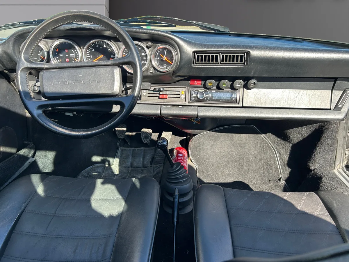 Porsche 911 1982 — photo 2