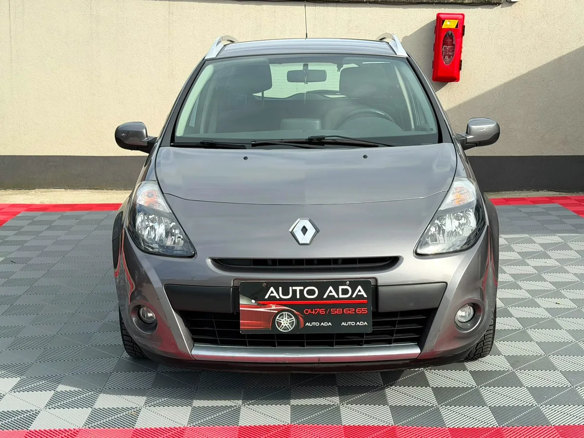 Renault Clio 2012 — photo 3