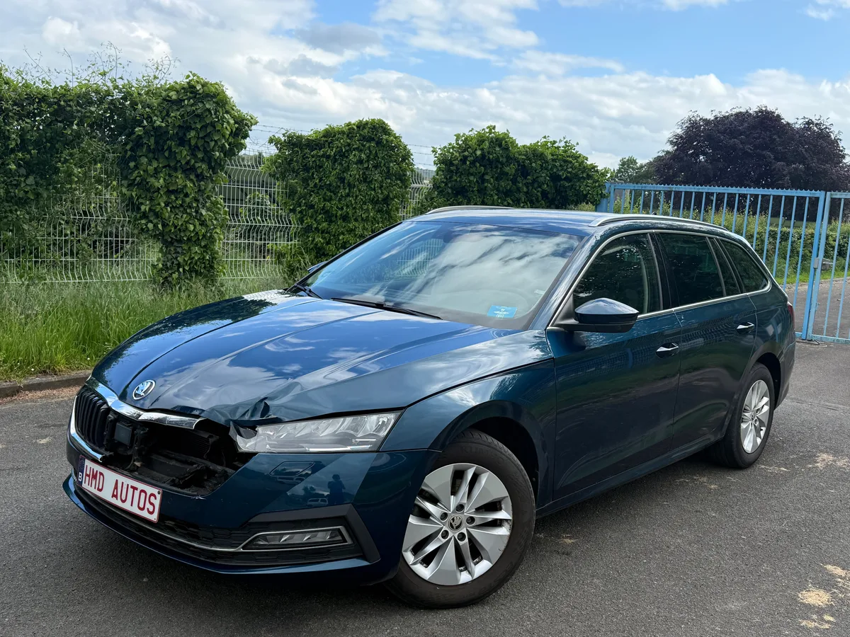 Skoda Octavia 2023 — photo 1