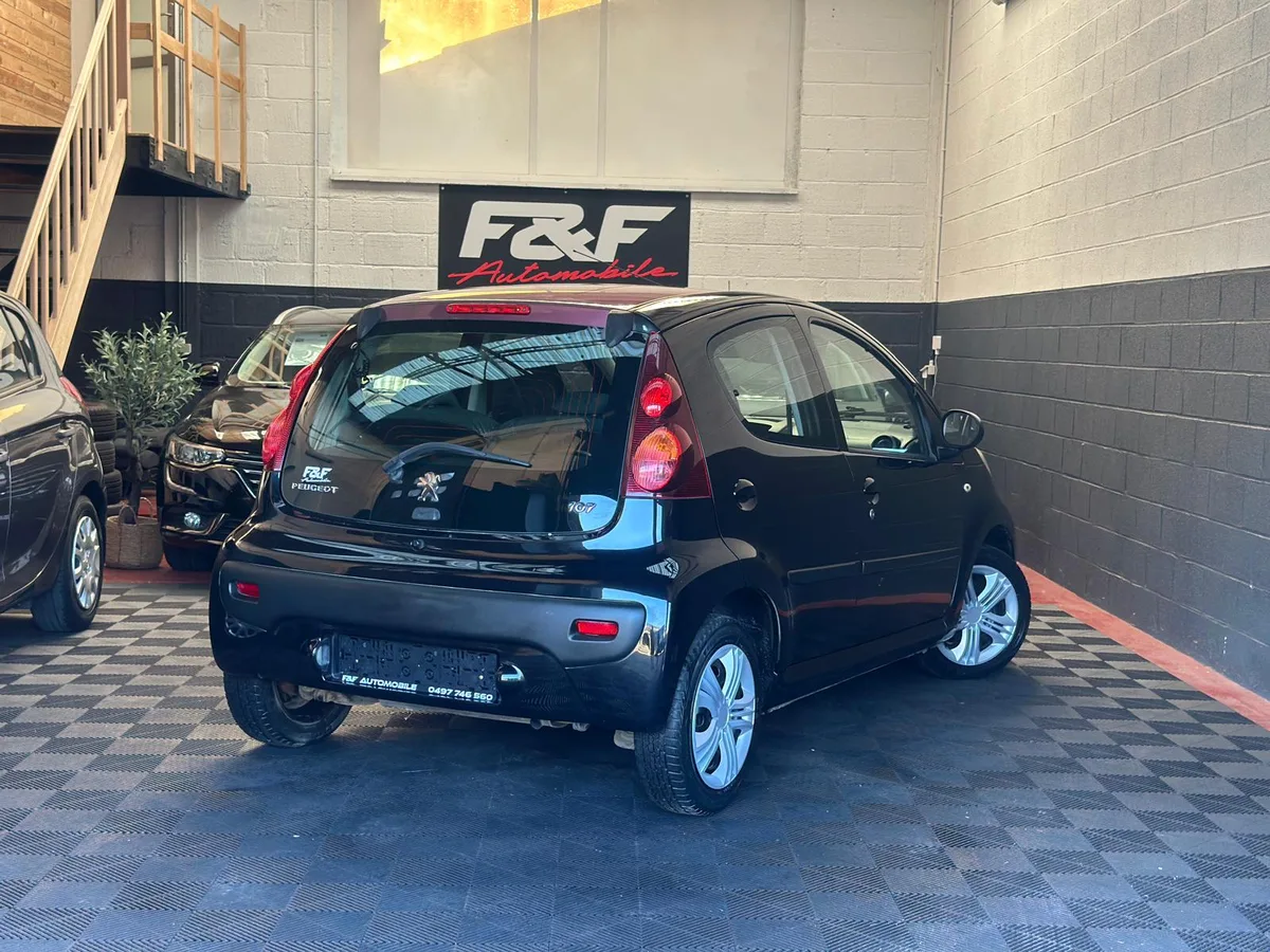 Peugeot 107 2014 — photo 4