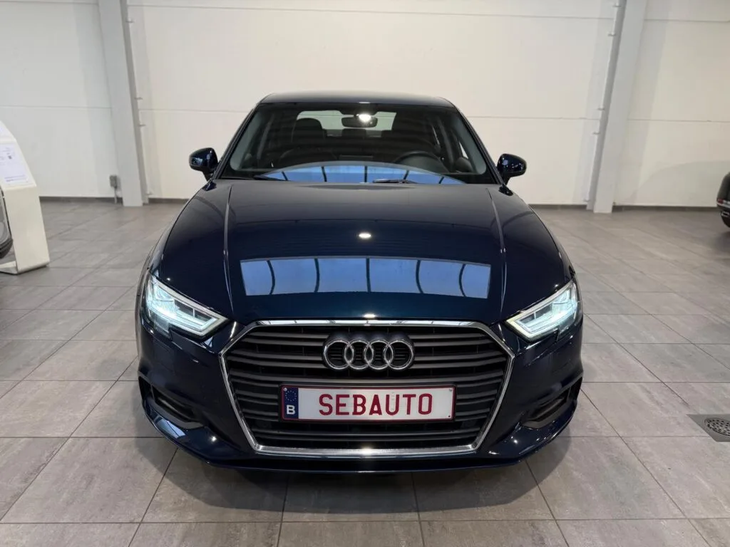 Audi A3 2019 — photo 2