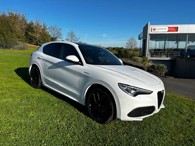 Alfa Romeo Stelvio 2020 — photo 1
