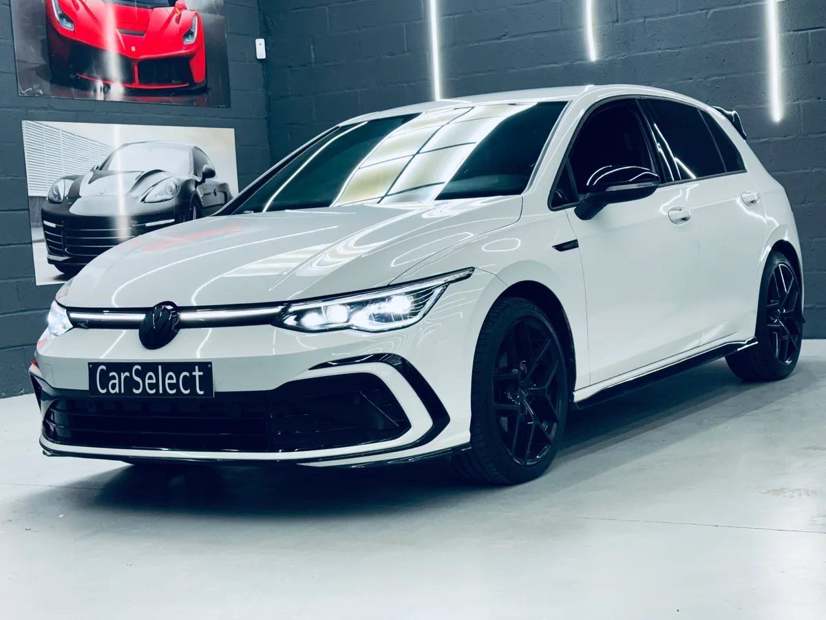 Volkswagen Golf 2024 — photo 1
