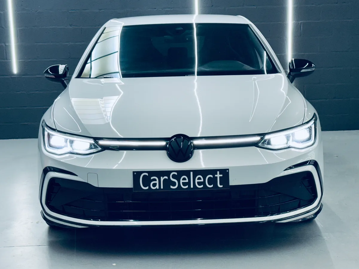 Volkswagen Golf 2024 — photo 3