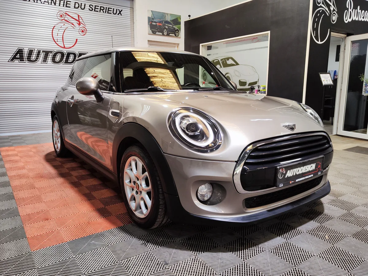 MINI Hatch 3 portes 2019 — photo 1