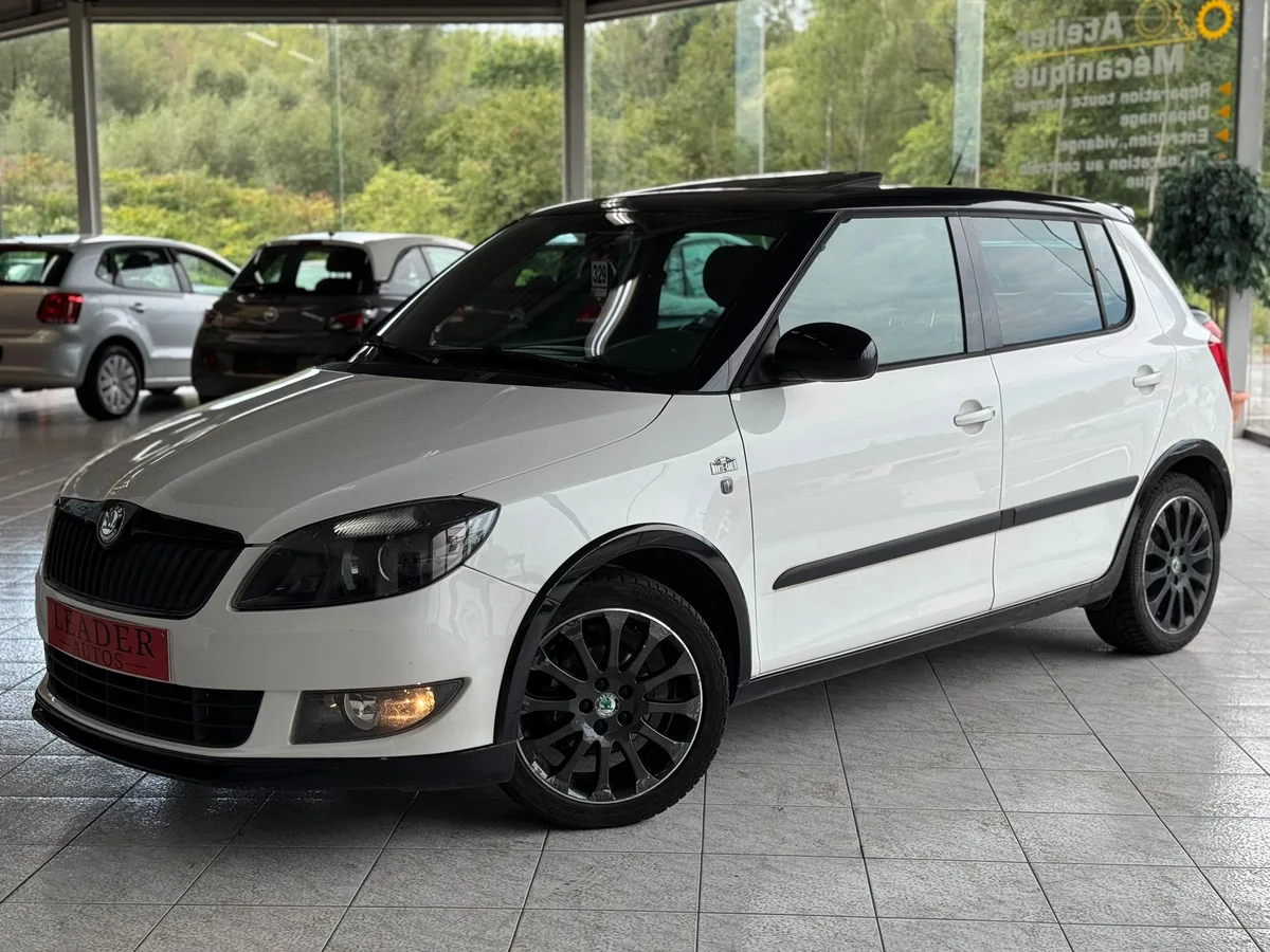 Skoda Fabia 2012 — photo 2
