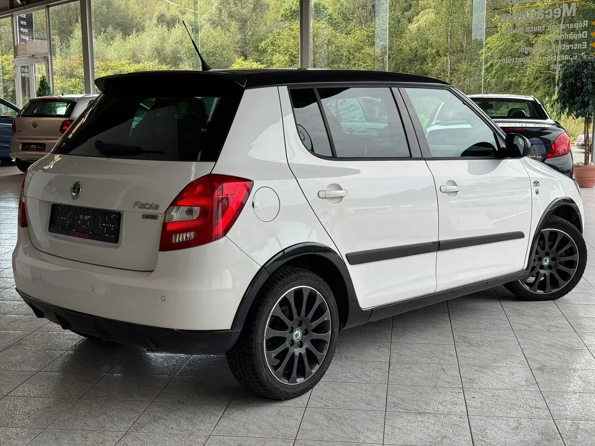 Skoda Fabia 2012 — photo 4