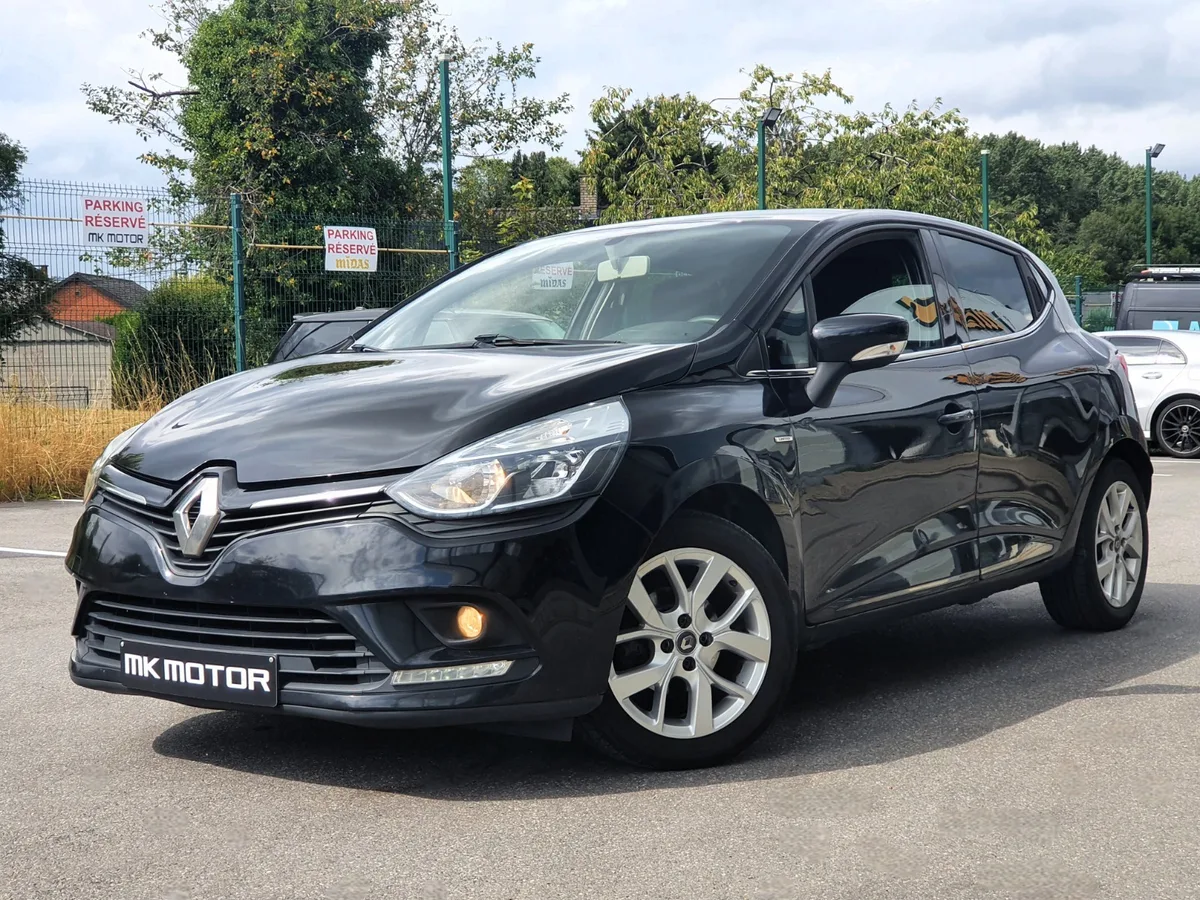 Renault Clio 2018 — photo 1