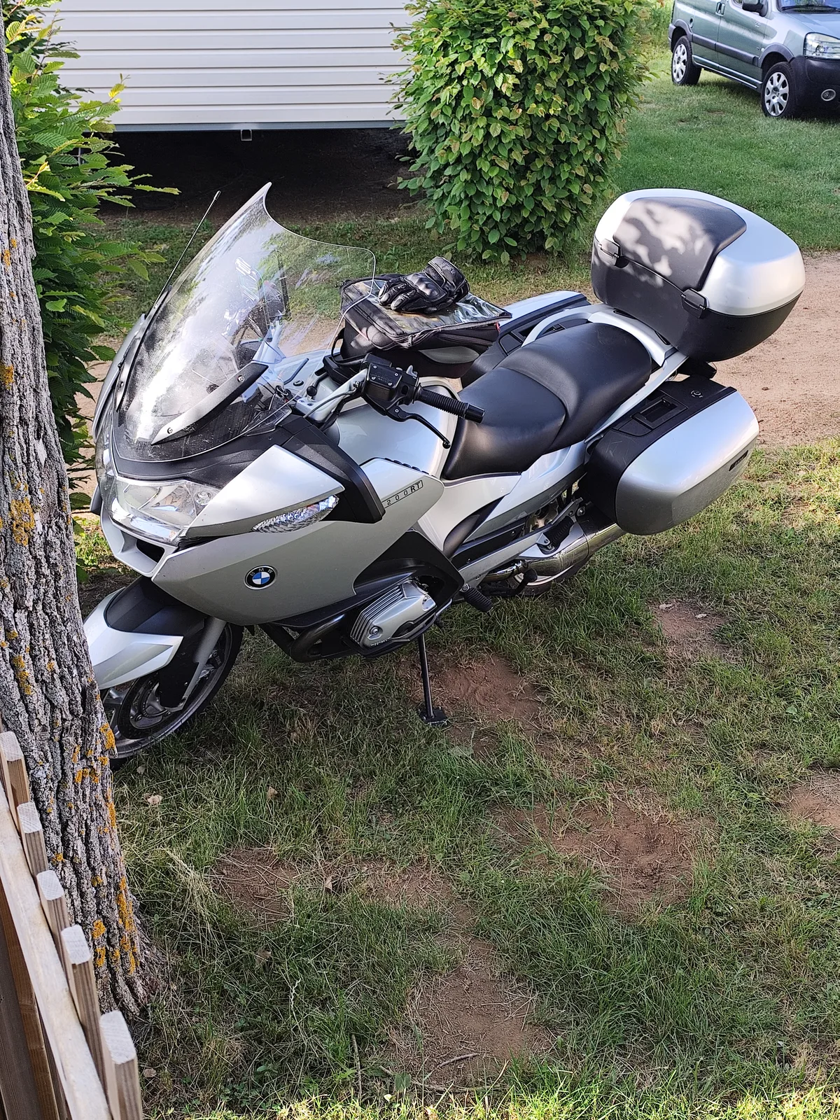 BMW Motorrad R 1200 RT 2009 — photo 1
