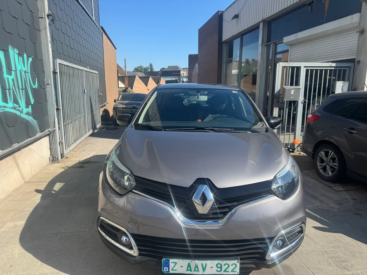 Renault Captur 2015 — photo 1