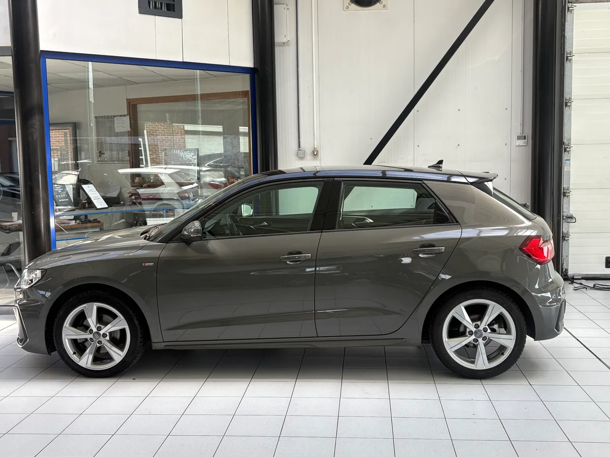 Audi A1 2019 — photo 2