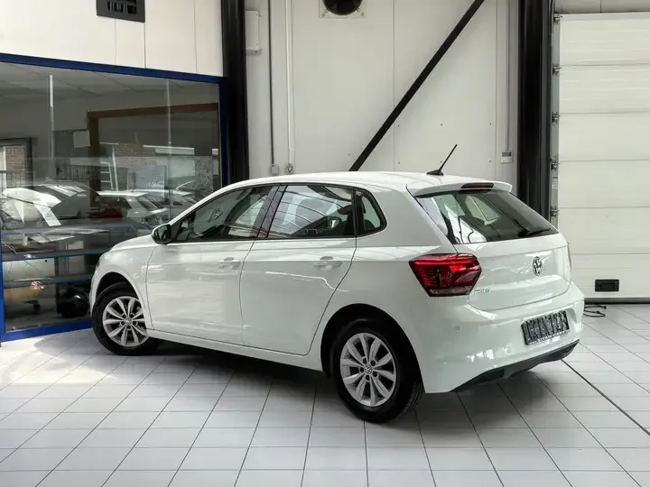 Volkswagen Polo 2018 — photo 3
