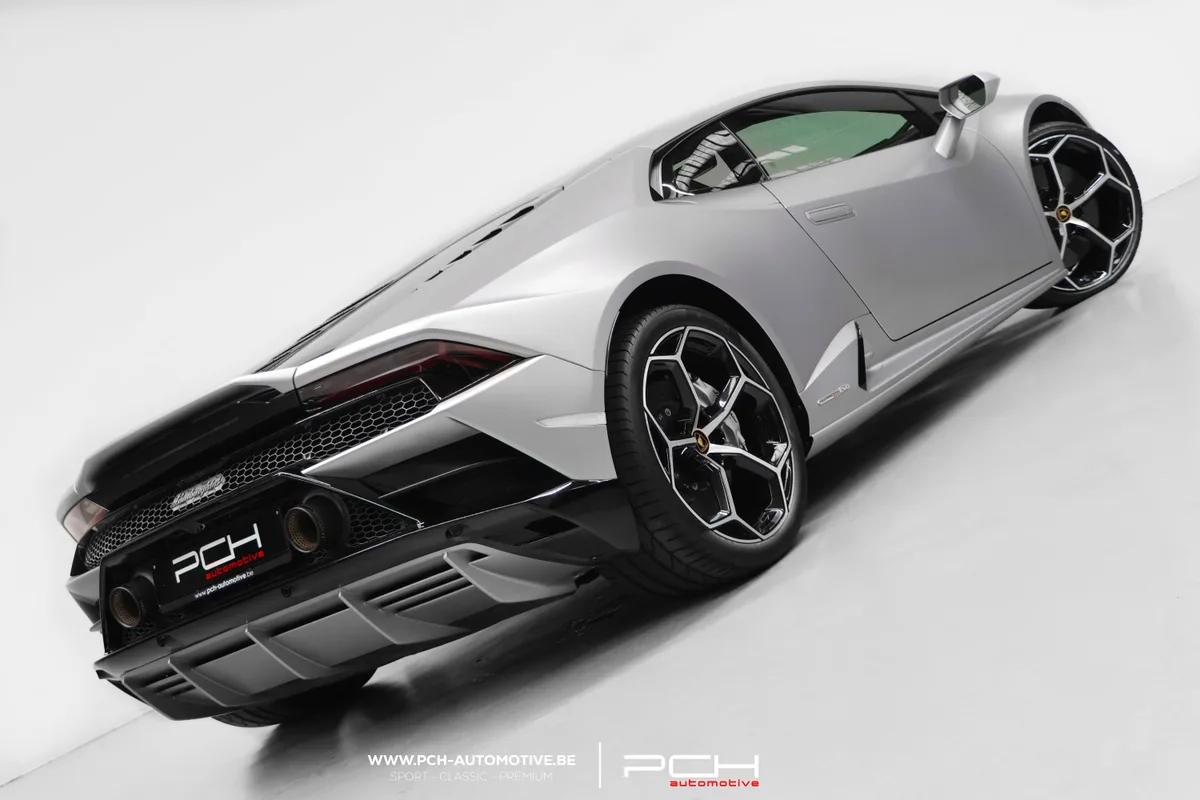 Lamborghini Huracán 2021 — photo 2