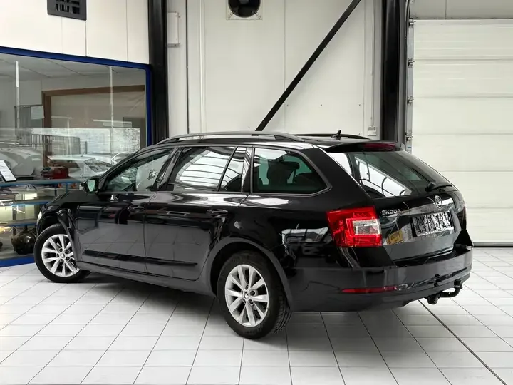 Skoda Octavia 2017 — photo 3