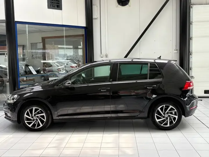 Volkswagen Golf 2018 — photo 2