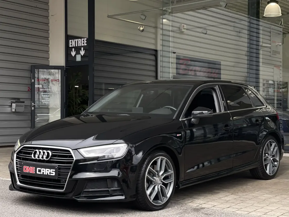 Audi A3 2020 — photo 1