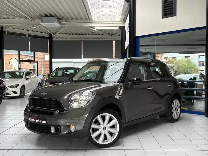 MINI Countryman 2011 — photo 1