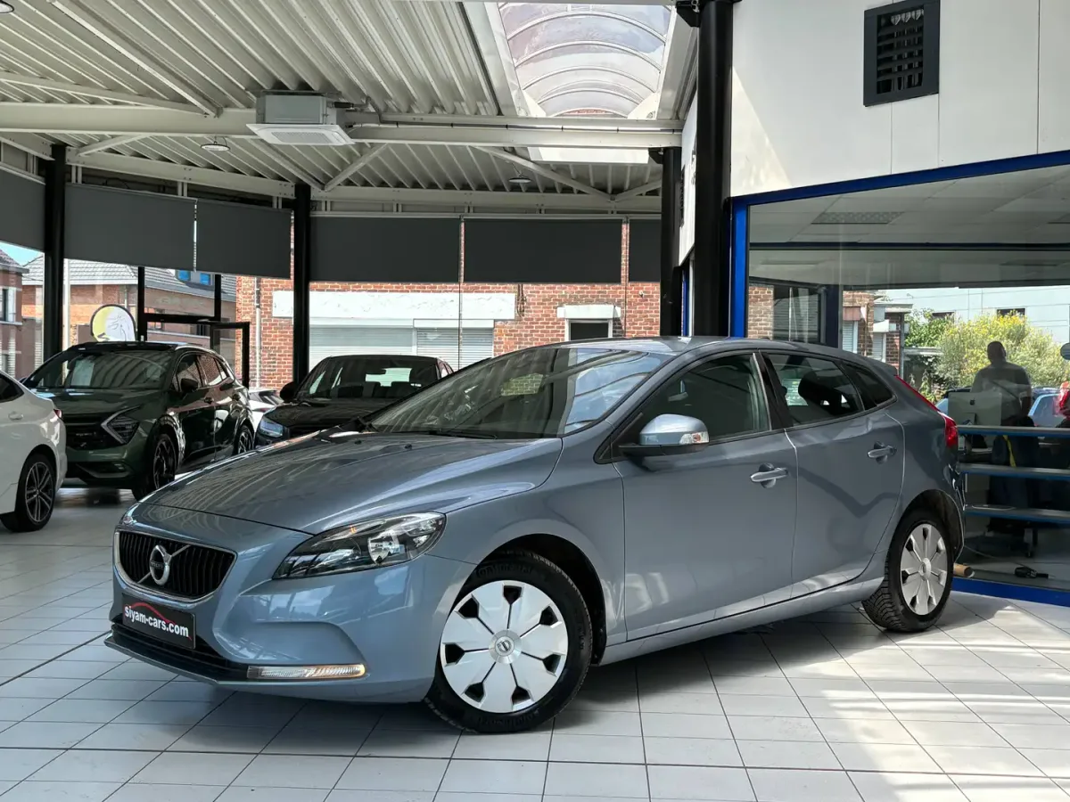 Volvo S40 / V40 2017 — photo 1