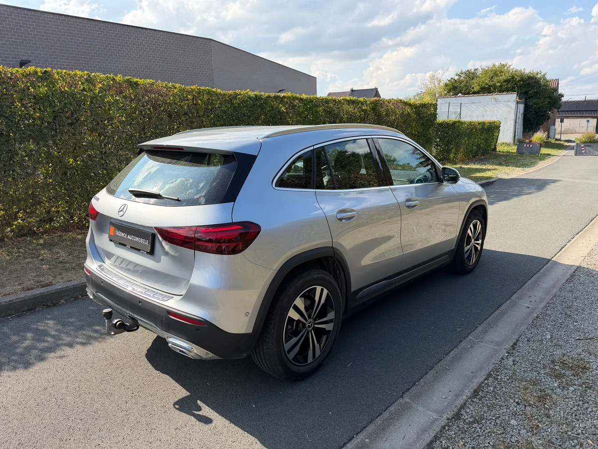 Mercedes-Benz GLA 2026 — photo 4