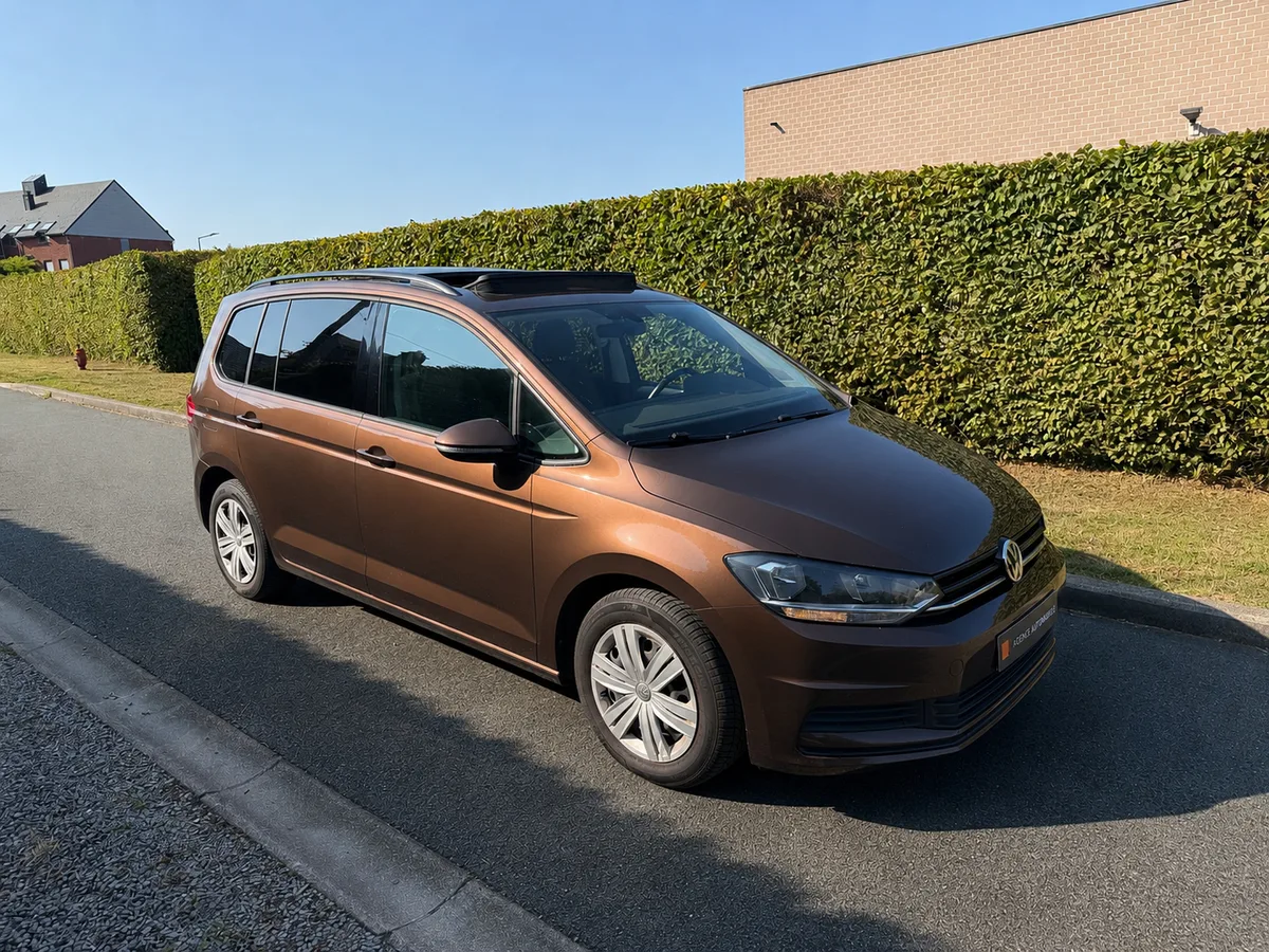 Volkswagen Touran 2017 — photo 3