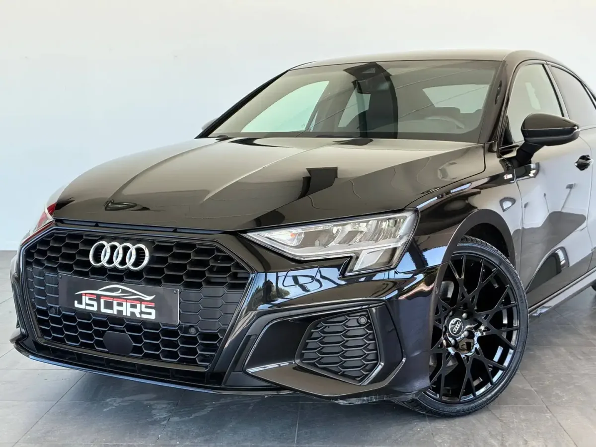 Audi A3 2021 — photo 2