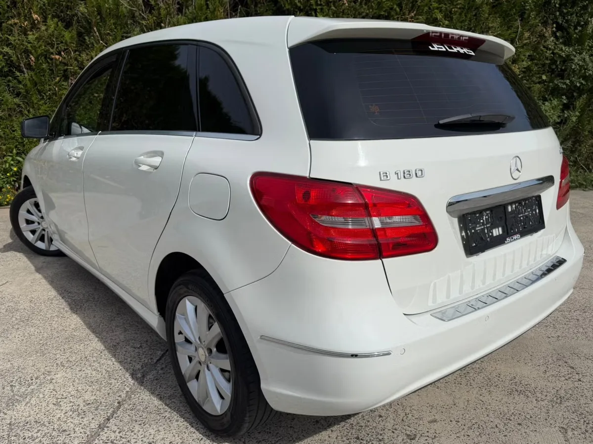 Mercedes-Benz Classe B 2013 — photo 2