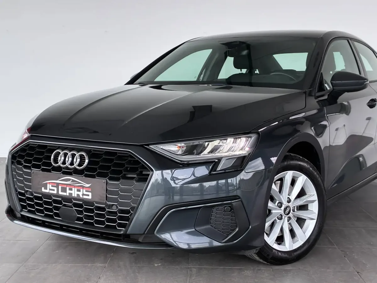 Audi A3 2021 — photo 2