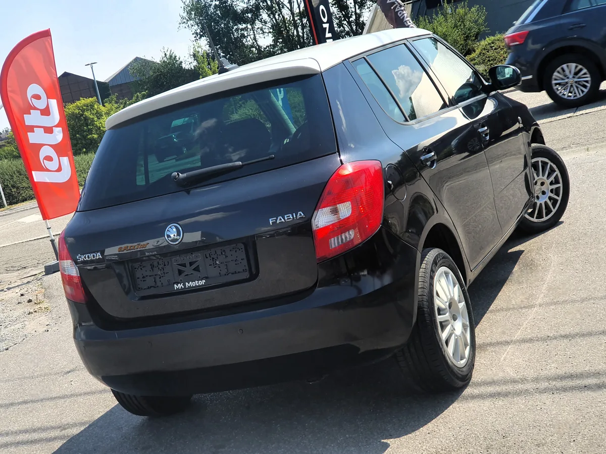 Skoda Fabia 2015 — photo 4