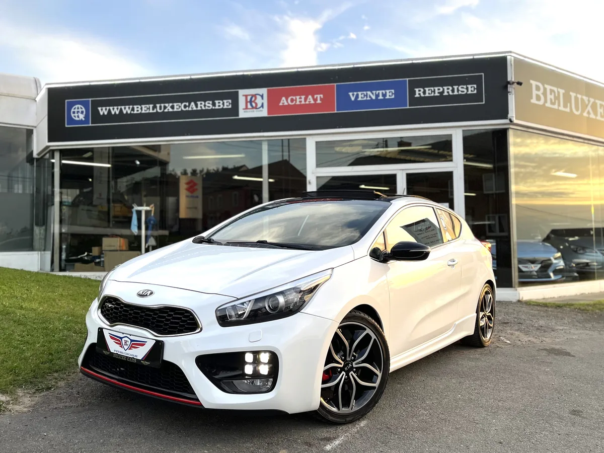 Kia Ceed 2016 — photo 1