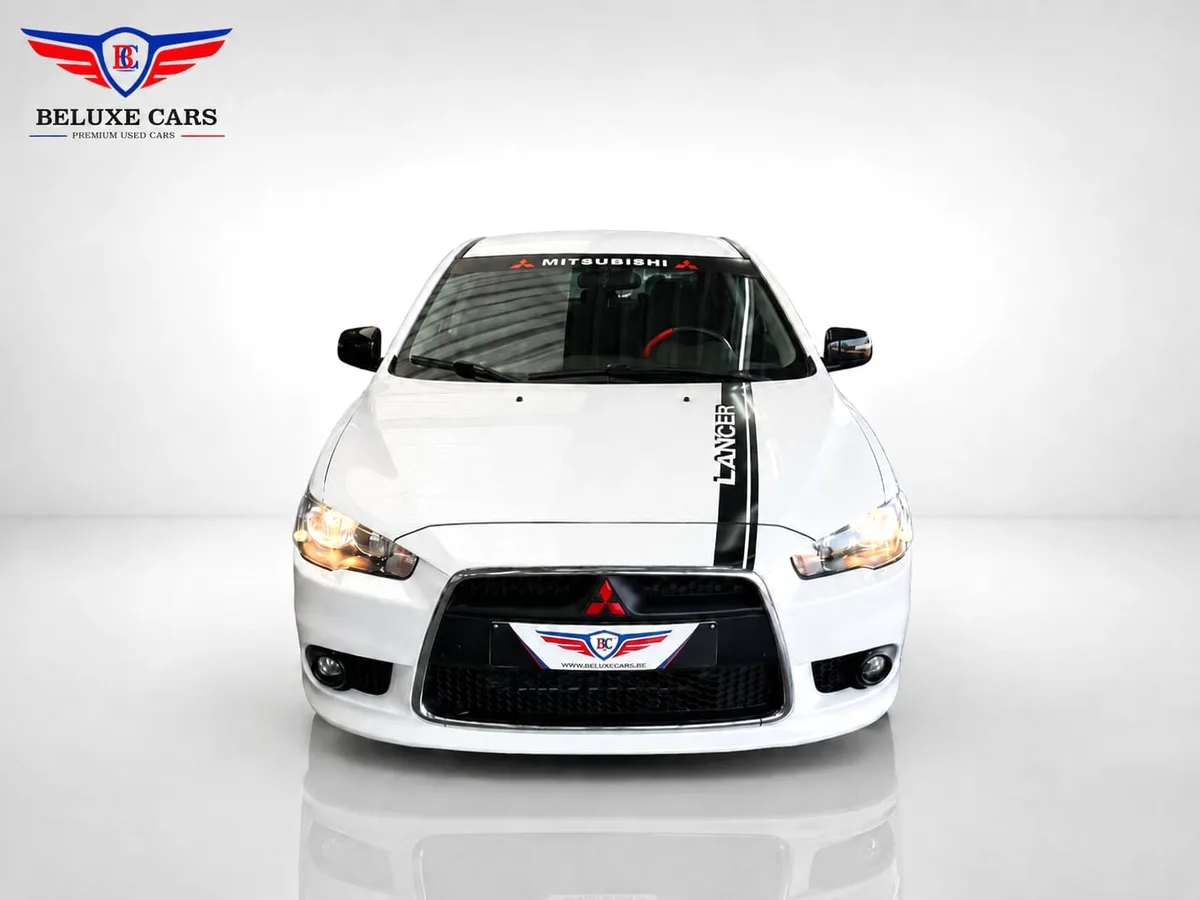 Mitsubishi Lancer 2016 — photo 3