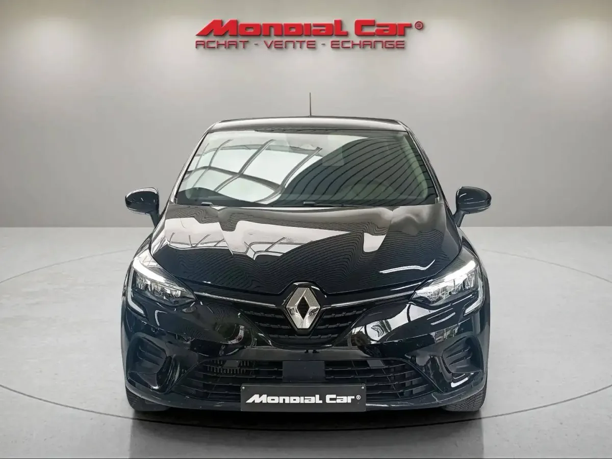 Renault Clio 2022 — photo 3
