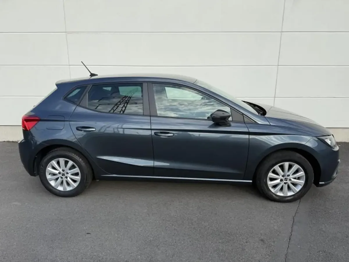 SEAT Ibiza 2023 — photo 4