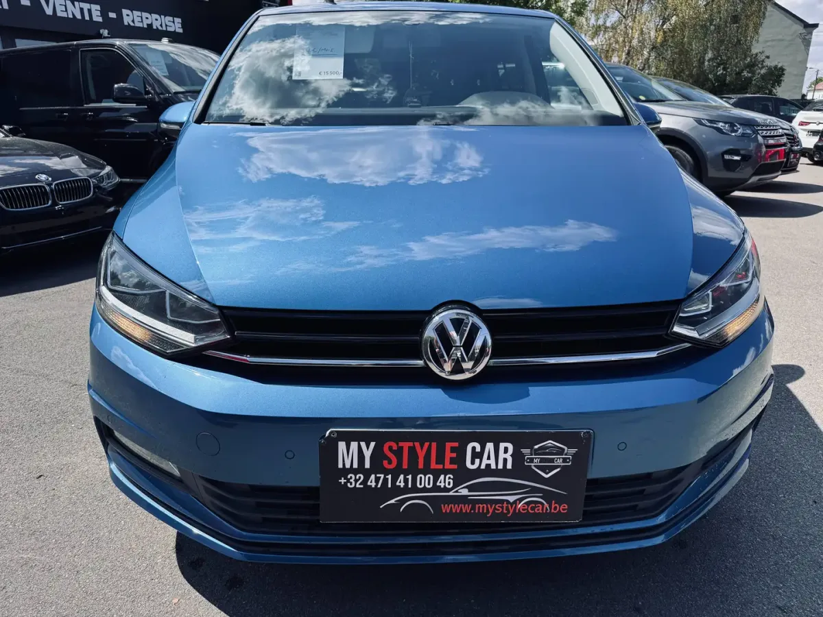 Volkswagen Touran 2017 — photo 3