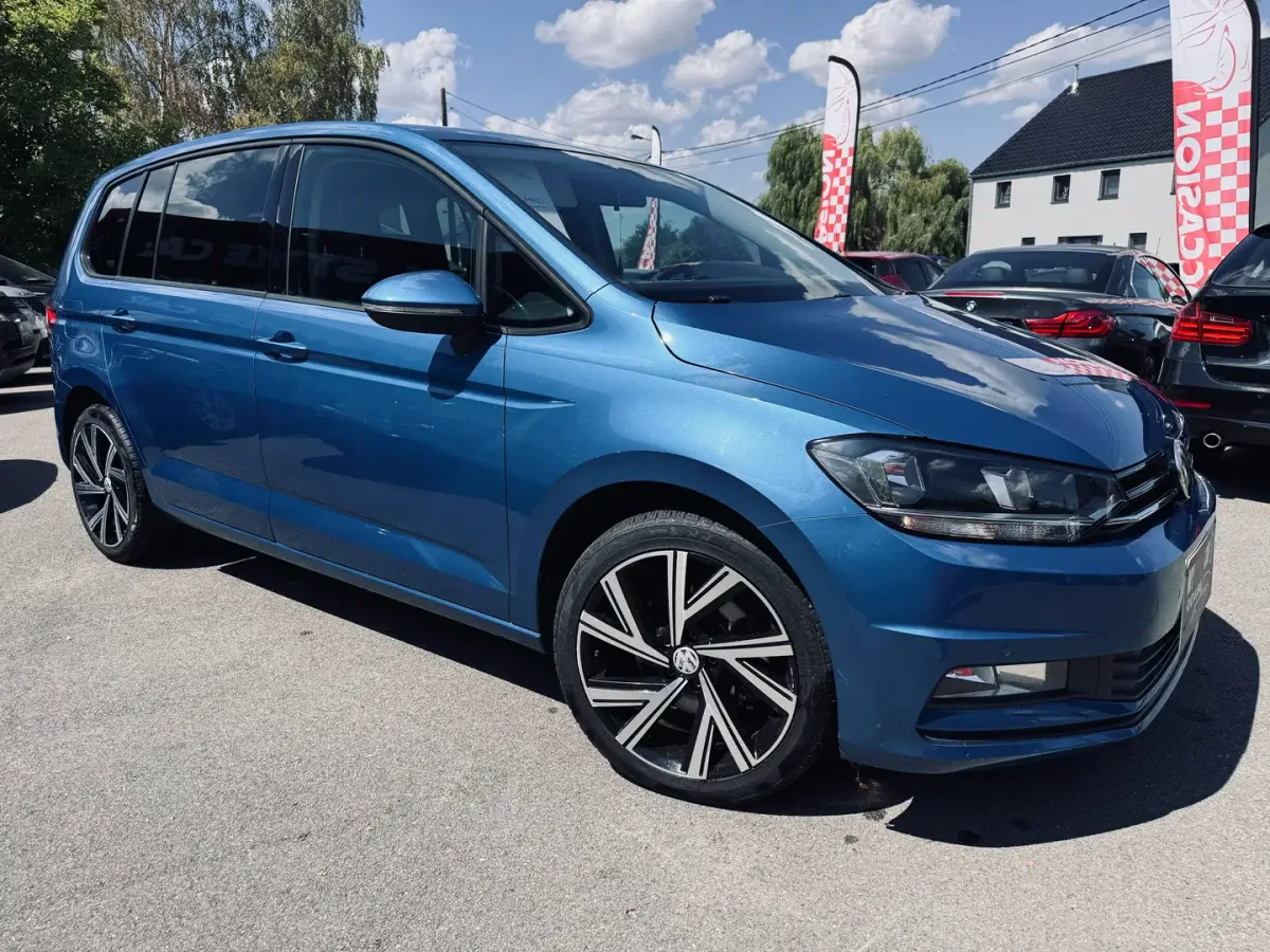 Volkswagen Touran 2017 — photo 4