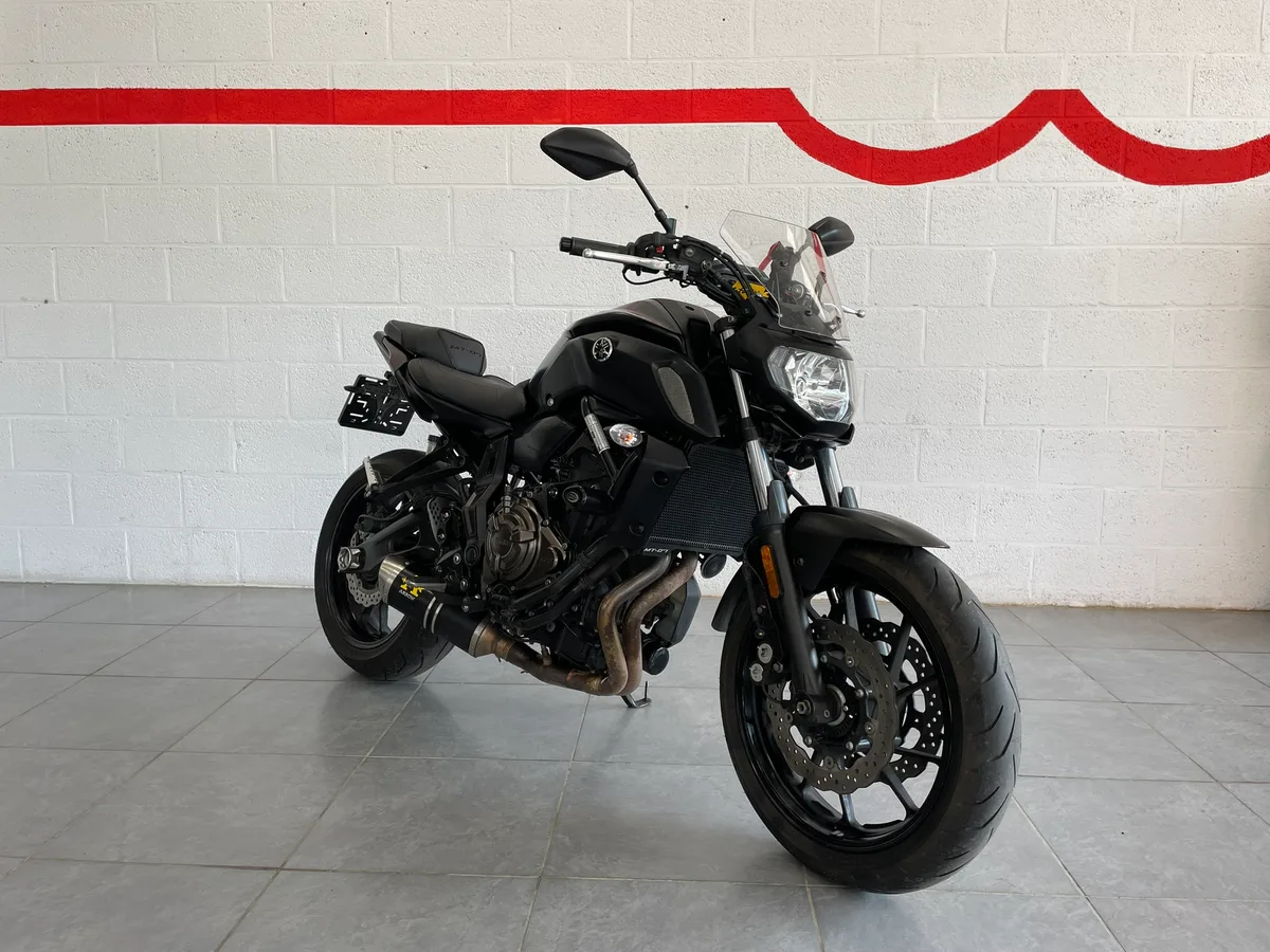 Yamaha MT-07 2018 — photo 1